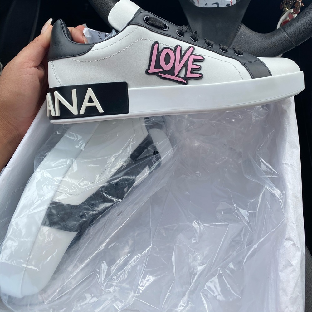 Dolce and gabbana leather sneakers